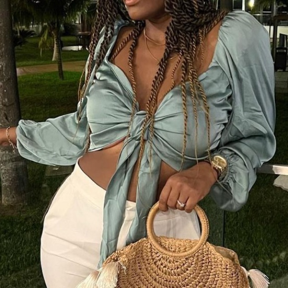 Blue Silky cropped puffy long sleeve blouse